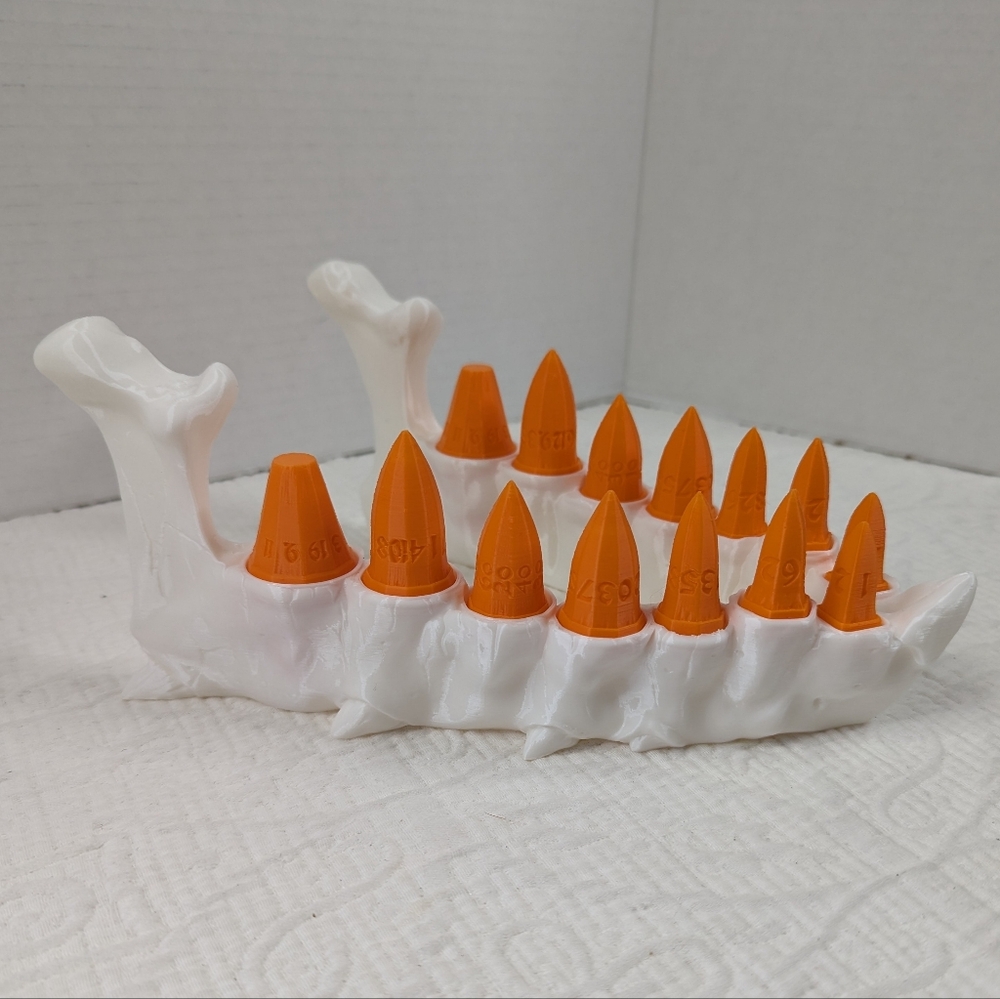 DND RPG Table Games Dice Holder And Dice Set Dragon Jaw 3D Filament White/Orange